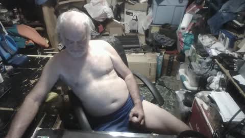 Russtenail21 online show from September 2025 05:24:02 PM