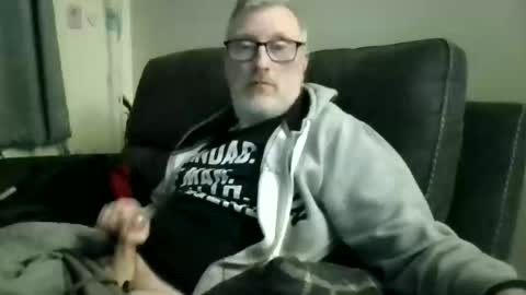 rusty69x online show from November 2025 02:12:02 AM