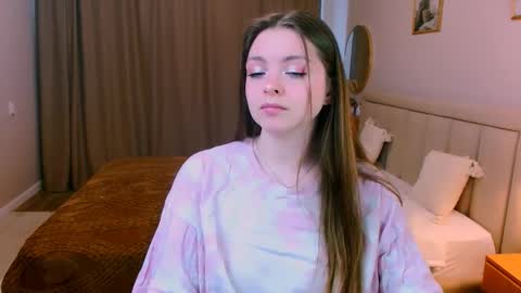 Snapshot of ruta_ chatting on April 2026 03:01:01 PM RutaYoung online show from April 2026 03:01:01 PM