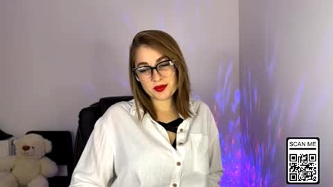 Nika online show from October 2025 02:46:01 PM