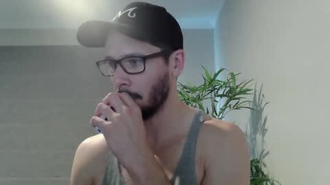 Snapshot of ryan_chatter chatting on May 2026 12:40:01 AM Ryan online show from May 2026 12:40:01 AM