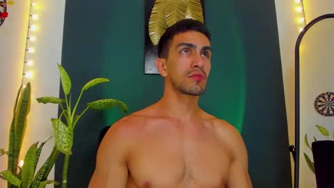 Ryan independent model online show from September 2025 02:44:02 AM