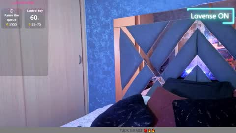 R Y A N online show from October 2025 11:29:02 AM