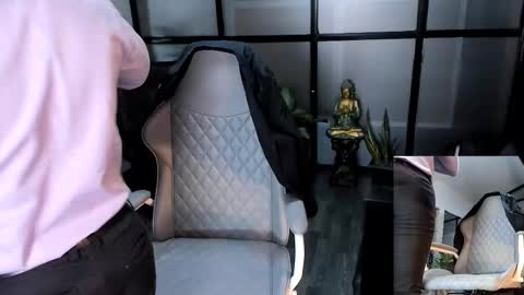 Snapshot of ryan_master_ chatting on December 2024 06:42:02 PM ryan_master_ online show from December 2024 06:42:02 PM