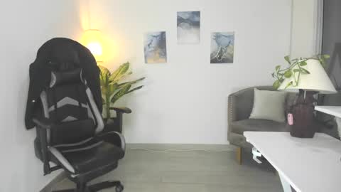 Snapshot of ryan_master_ chatting on December 2024 10:01:02 AM ryan_master_ online show from December 2024 10:01:02 AM