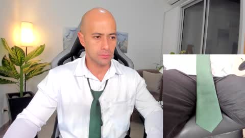 Snapshot of ryan_master_ chatting on January 2025 09:02:01 AM ryan_master_ online show from January 2025 09:02:01 AM