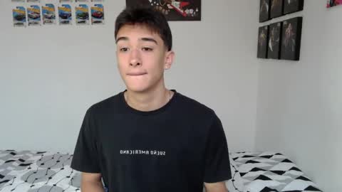 Snapshot of ryan_valentine17 chatting on June 2026 08:14:02 PM ryan online show from June 2026 08:14:02 PM