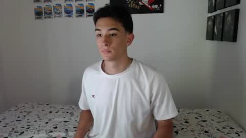 Snapshot of ryan_valentine17 chatting on June 2026 10:12:02 PM ryan online show from June 2026 10:12:02 PM