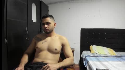 ryan_xc1 online show from November 2025 02:43:02 AM