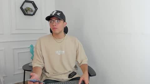 Snapshot of ryanfuller_ chatting on October 2025 03:25:01 PM Ryan online show from October 2025 03:25:01 PM