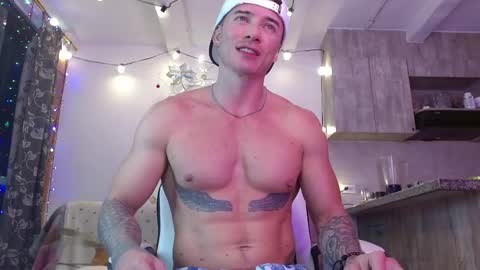 Ryan Blue ig ryannblue online show from December 2024 12:39:02 AM