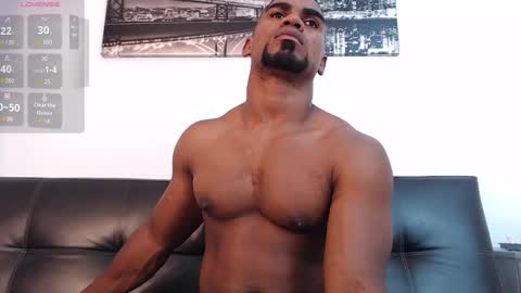 instagram.. Ryandwrn online show from November 2025 02:35:01 AM