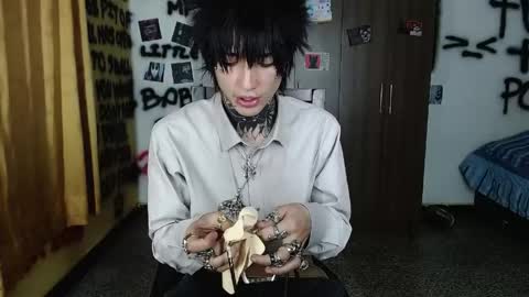 Ryoko online show from April 2026 11:07:01 PM