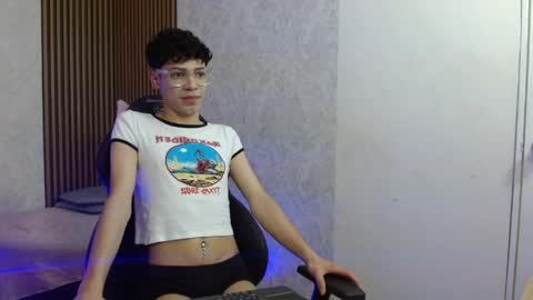 ryu_tay online show from April 2026 03:17:02 AM