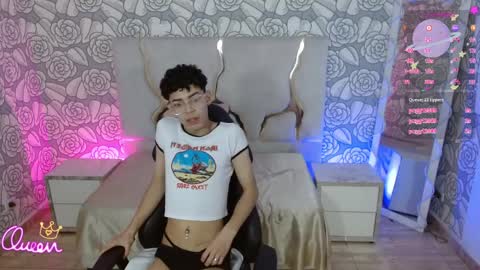 ryu_tay online show from April 2026 06:19:01 AM