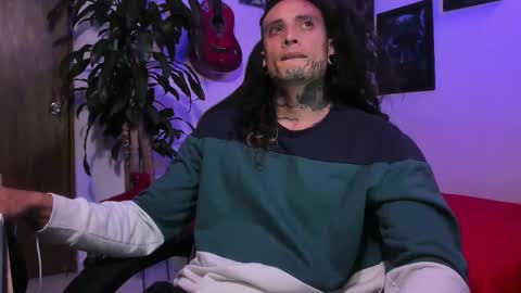 leopmonk help me reach 100 thumbs up online show from December 2025 02:17:01 AM