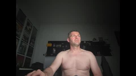 Snapshot of s1y_fox chatting on June 2026 01:52:01 AM s1y_fox online show from June 2026 01:52:01 AM