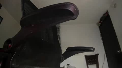 Snapshot of s_sven chatting on October 2025 02:52:01 AM Steven Independent online show from October 2025 02:52:01 AM