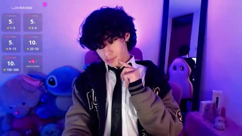 Santi  online show from September 2025 02:02:01 AM