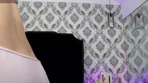 Saara Brown online show from March 2025 06:50:01 PM