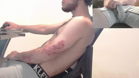 Saat online show from February 2025 02:03:01 AM