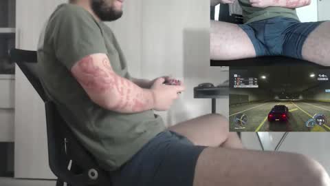 Saat online show from November 2025 01:33:02 PM