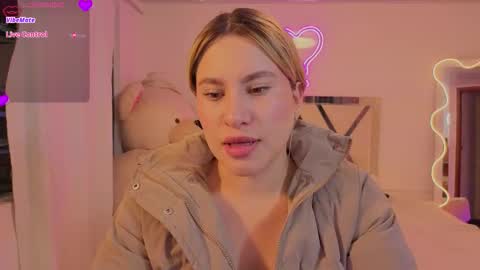 saaya_tay online show from February 2026 03:01:02 AM