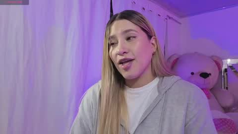 saaya_tay online show from April 2026 03:15:02 AM