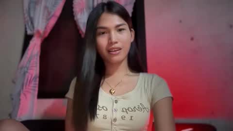 Nadine online show from November 2025 03:03:02 PM