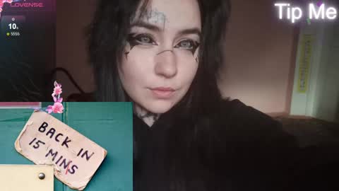 Snapshot of sabrina_raiders_666 chatting on February 2025 12:17:01 PM Lilith Solar online show from February 2025 12:17:01 PM