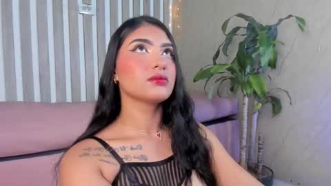 mariana  online show from September 2025 09:37:01 PM