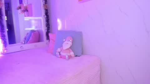 mariana  online show from November 2025 02:13:01 AM