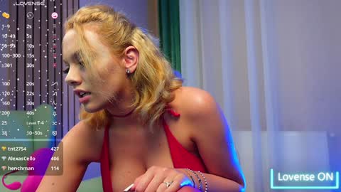 SabrinaJade online show from January 2025 04:41:01 PM