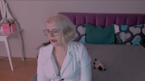 Sabrina MacMarren online show from January 2025 02:57:01 PM