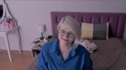 Sabrina MacMarren online show from February 2025 04:22:01 PM