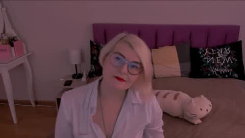 Sabrina MacMarren online show from February 2025 07:51:02 AM