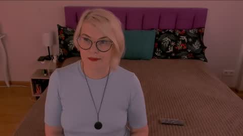 Sabrina MacMarren online show from February 2025 08:18:02 AM