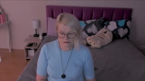 Sabrina MacMarren online show from February 2025 06:55:02 PM