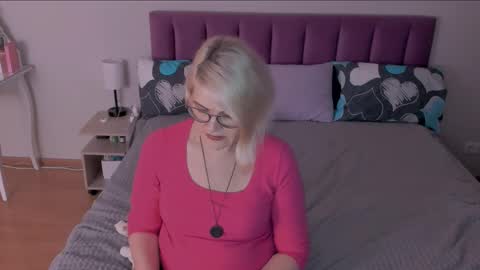 Sabrina MacMarren online show from February 2025 08:19:02 PM