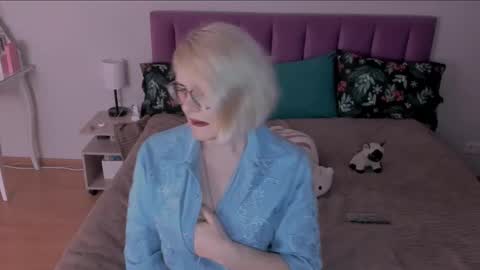 Sabrina MacMarren online show from February 2025 04:32:01 PM