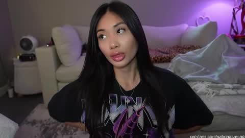 Sabrina online show from October 2025 05:19:02 PM