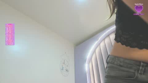 S A B R I N A  online show from March 2025 11:32:01 AM