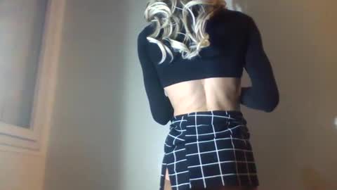 sabrinatravsexy online show from December 2024 08:15:01 PM