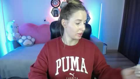Sabrina Violet online show from May 2026 08:11:01 AM