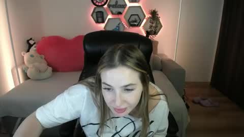 Snapshot of sabrinviolet chatting on July 2026 10:21:02 AM Sabrina Violet online show from July 2026 10:21:02 AM