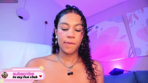 Sophie online show from December 2024 06:27:02 PM