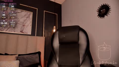 Sophie online show from October 2025 04:59:02 AM