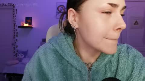 Sadie Renee  online show from February 2026 12:55:01 AM