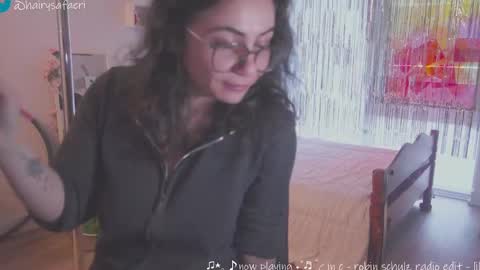 Snapshot of safaeri chatting on January 2025 08:21:01 PM Safa online show from January 2025 08:21:01 PM