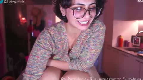 Snapshot of safaeri chatting on September 2025 08:09:02 PM Safa online show from September 2025 08:09:02 PM